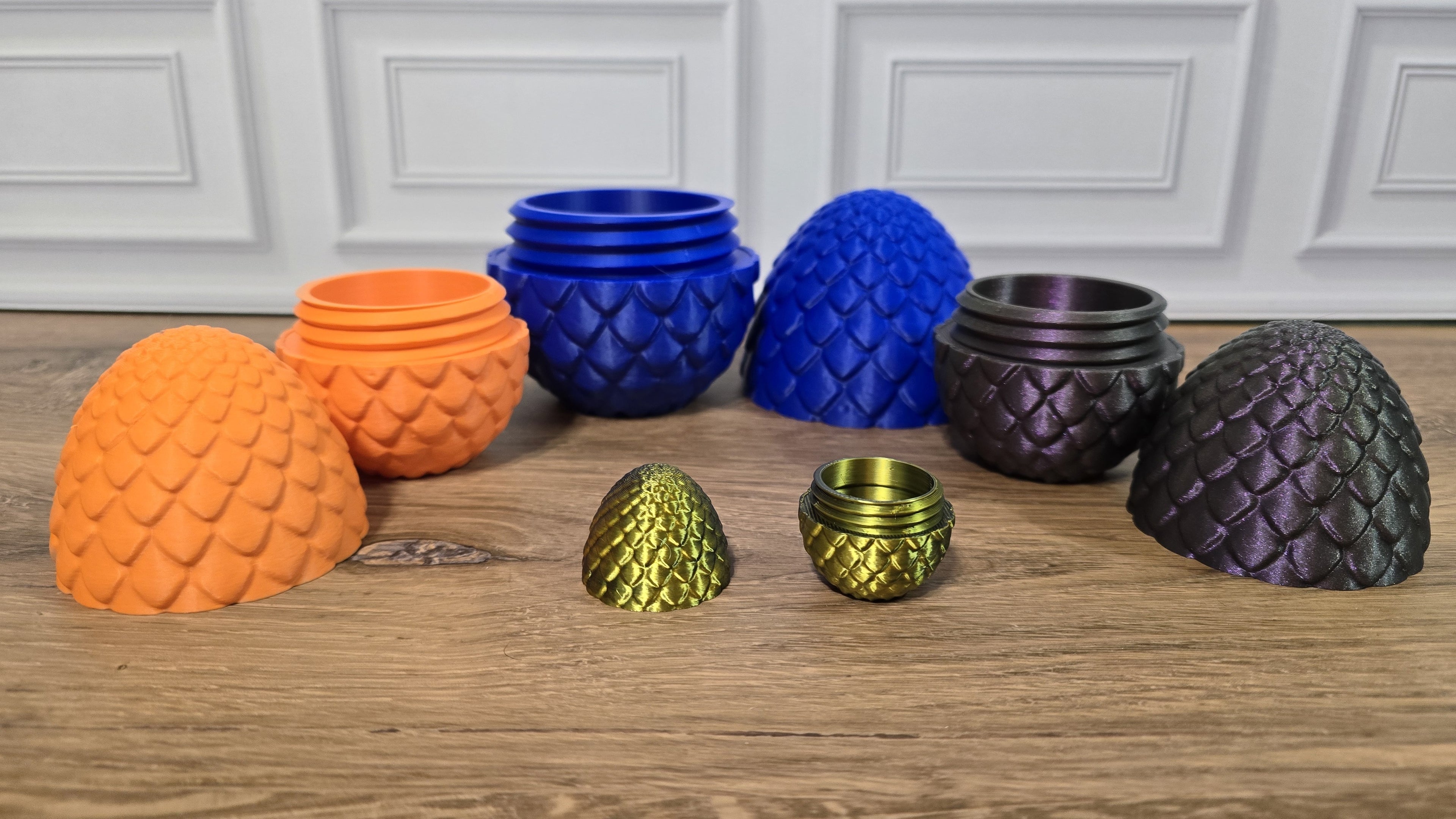 3D Printed Hollow Easter Eggs - Fillable Surprise Eggs in 3 Sizes