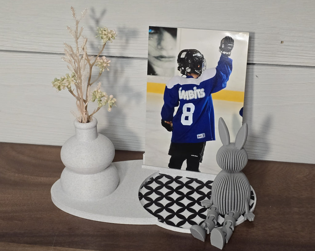 3D Printed Flower Stand with Photo & Postcard Holder